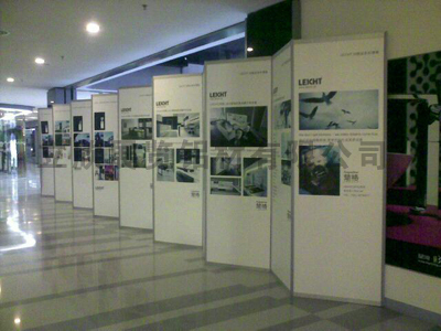 鋁合金折疊屏風 佛山立欣鋁展展覽提供全方位產品與服務